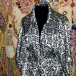95% Polyester 5% Spandex wrapped closure